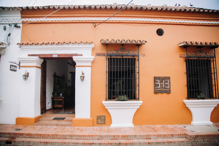 Exterior & Views