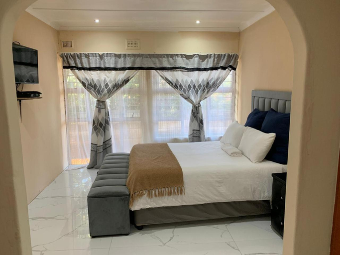 Others 4, King of J Guesthouse, eThekwini