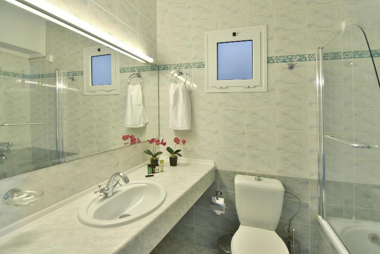 Bathroom 5, Ionion Star Hotel, Ionian Islands