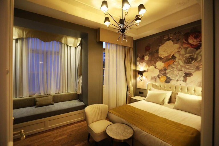 Bedroom 4, Royal Tophane, Beyoğlu