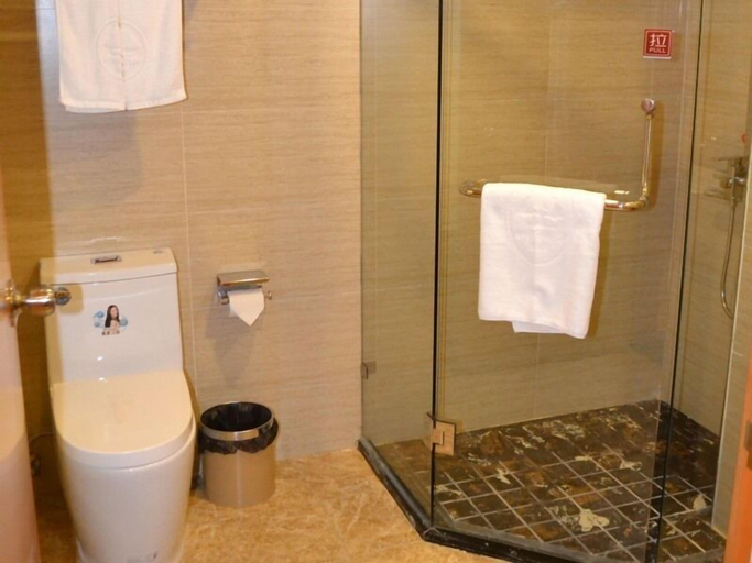 Bathroom 2, Greentree Inn Shantou Dahao, Shantou