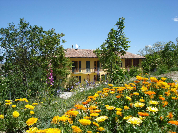 Others 5, Casa Calendula, Asti