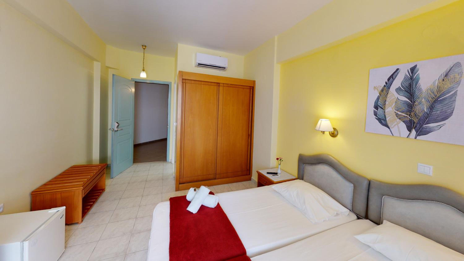 Bedroom 3, Dedalos Beach Hotel, Crete