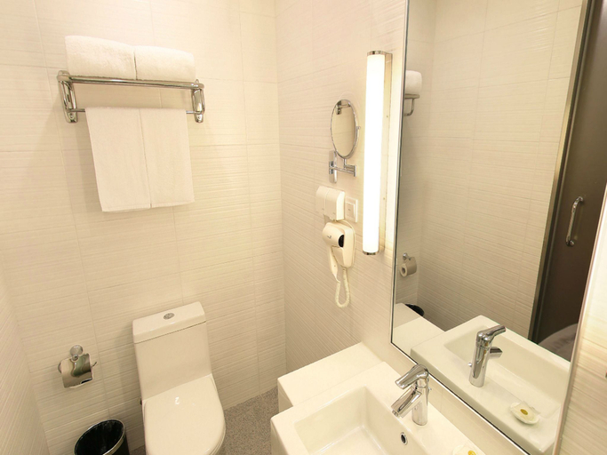 Bathroom, JI Hotel (Shanghai Anting Subway Station), Shanghai