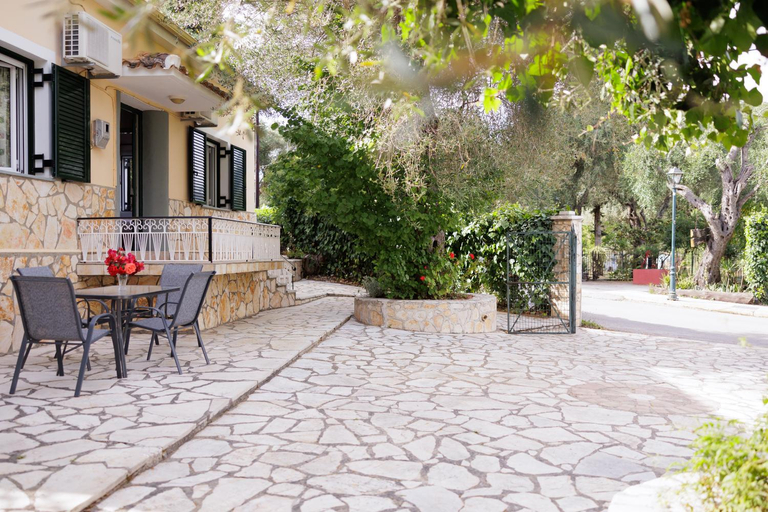 Others 4, Santos Holidays, Ionian Islands