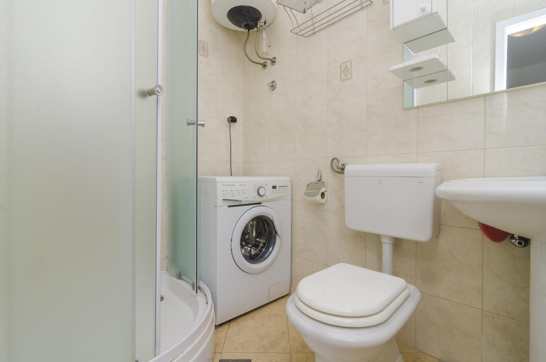 Bathroom, Two-Bedroom Apartment with Terrace and Sea View, Dubrovnik