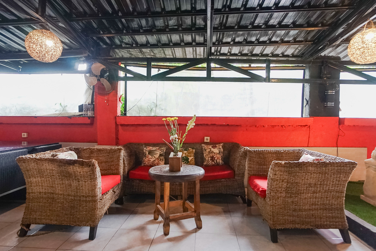 Public Area 3, Kos 168 Jimbaran, Badung