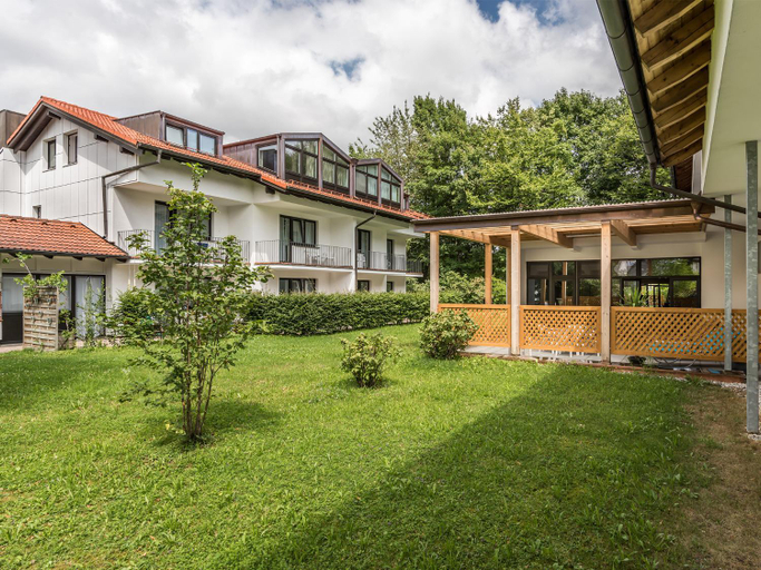 Exterior & Views 2, Am Moosfeld, München