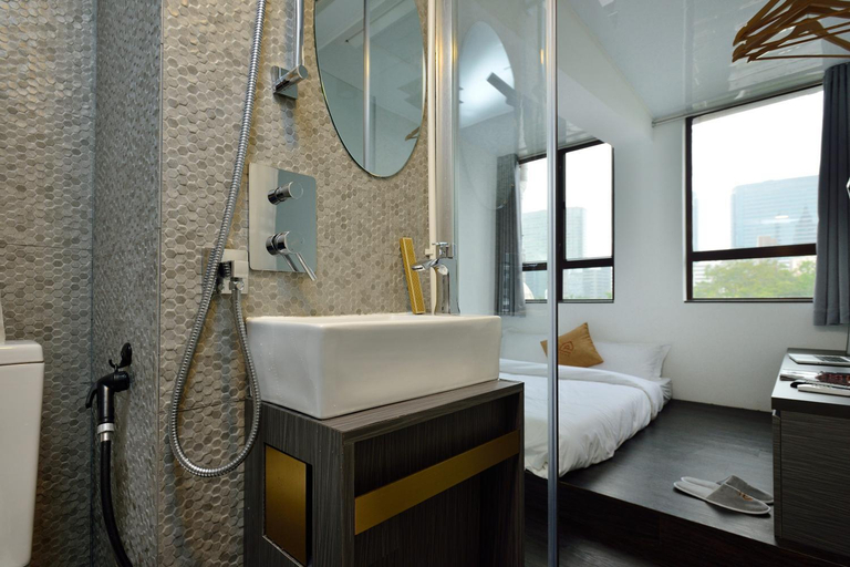 Bathroom 26
