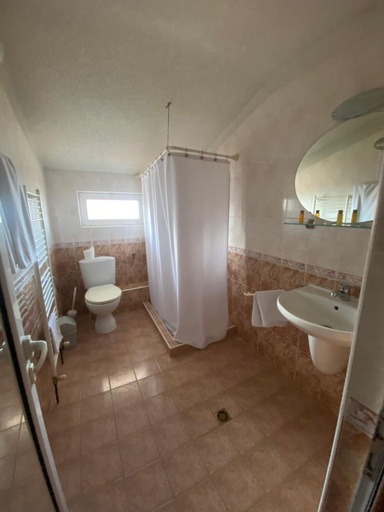 Bathroom 3, Family Hotel Zdravets, Stolichna