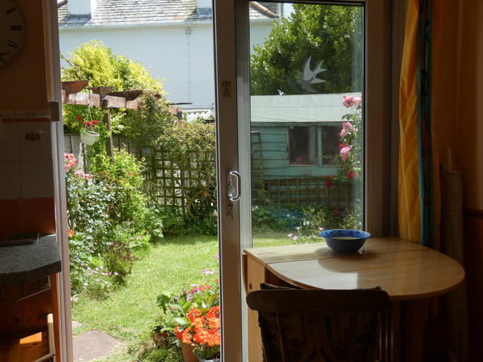 Others 4, Penny's Place, Cornwall