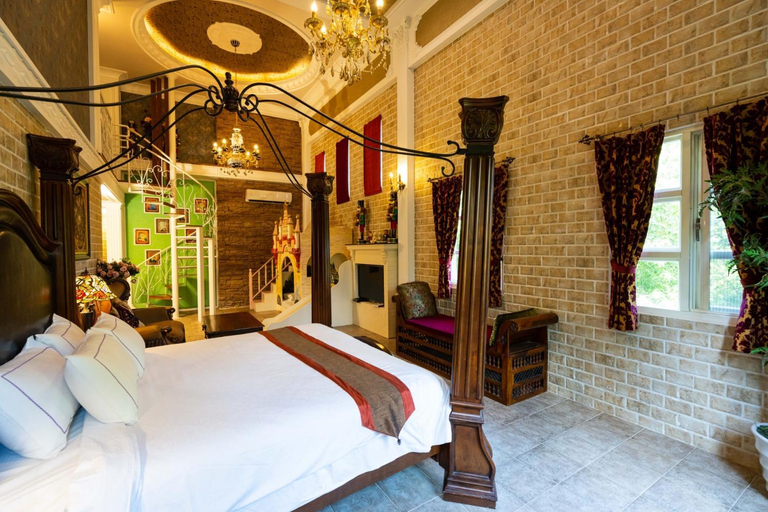 Bedroom 2, Xin Yuan Castle Hotel, Yilan