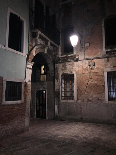 Others 2, The Wolf House, Venezia