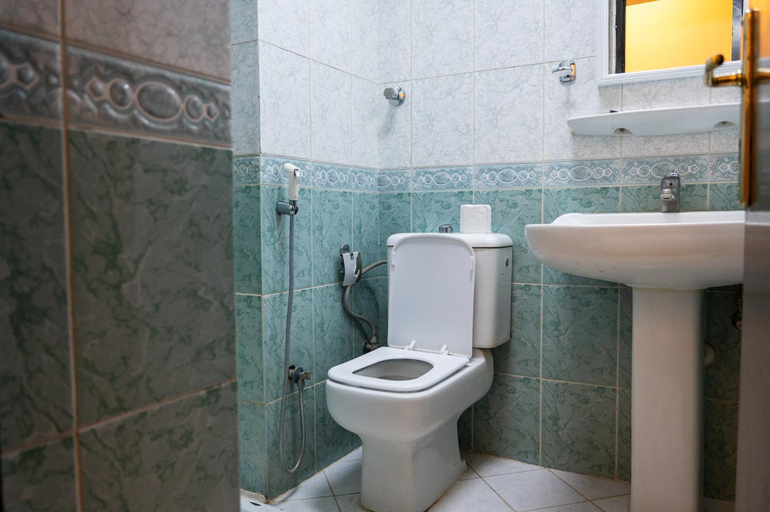 Bathroom, Qasir Al-Hamra Serviced Apartments, Riyadh