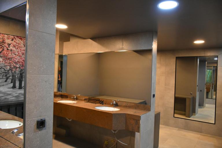 Bathroom 5, TIBET HOTEL am Airport Dusseldorf-Ratingen, Mettmann