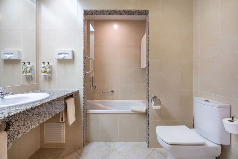 Bathroom 5, 3HB Guaraná, Albufeira