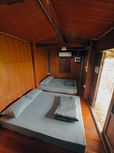 Bedroom 16