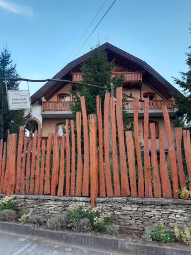 Others 5, Morvai Panzio, Gödöllő
