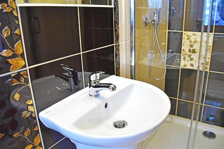 Bathroom 3, Willa Parzenica, Tatra