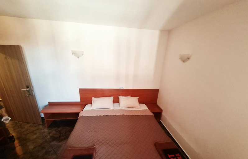 Others 5, Алми Almi, Nesebar