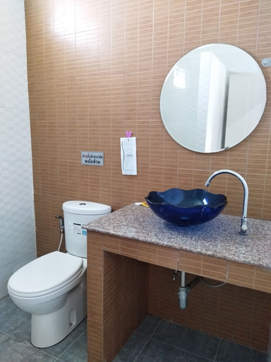 Bathroom 3, The Palm Village, Chatturat