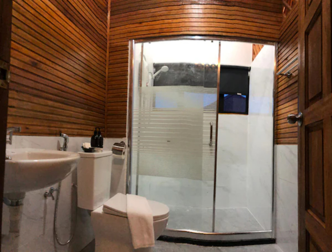 Bathroom, SKY WATER VILLAS, SEMPORNA, Semporna