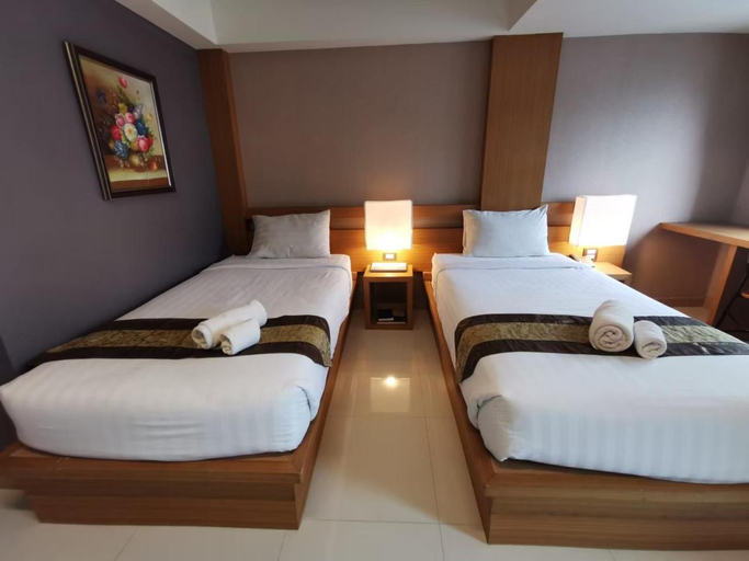 Bedroom 13