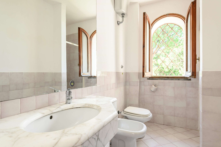 Bathroom 5, B&B Hotel Ischia San Nicola, Napoli