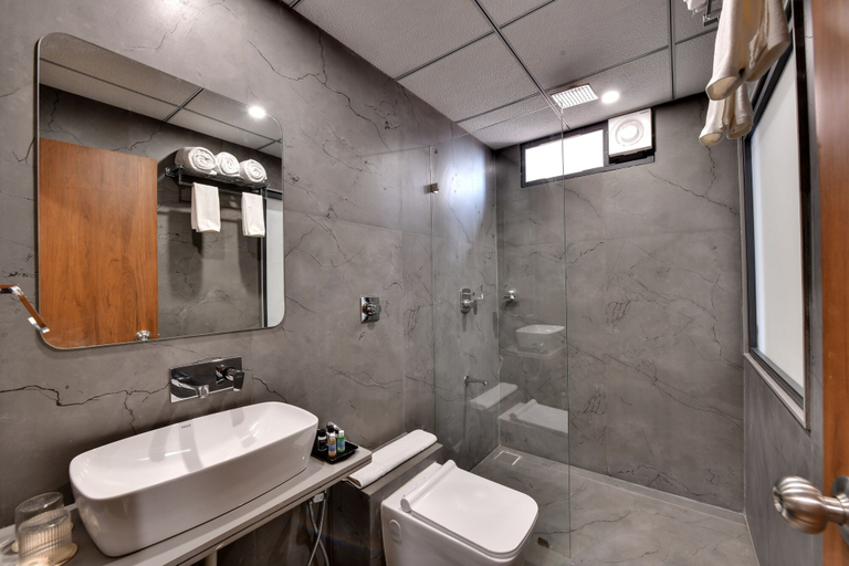 Bathroom 4, Soil to Soul Trinity Hotel - A Boutique Stay, Gir Somnath