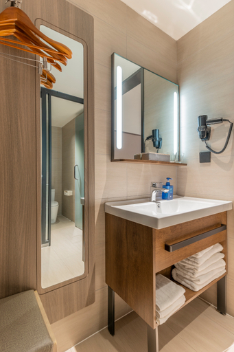 Bathroom 3, Hanting Hotel Yitong Terminal, Siping