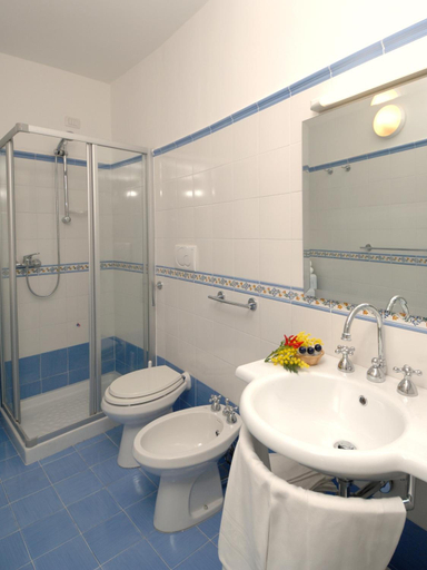 Bathroom 2, Aurora Residence, Salerno
