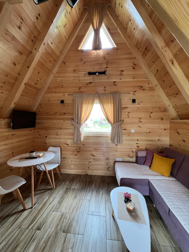 5, Cottage Danilo