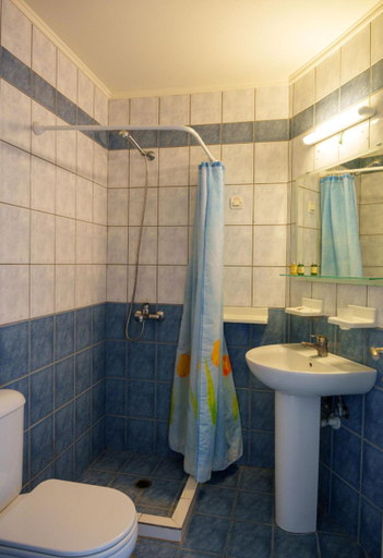 Bathroom 4, Dedalos Beach Hotel, Crete