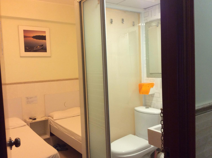 Bathroom 4