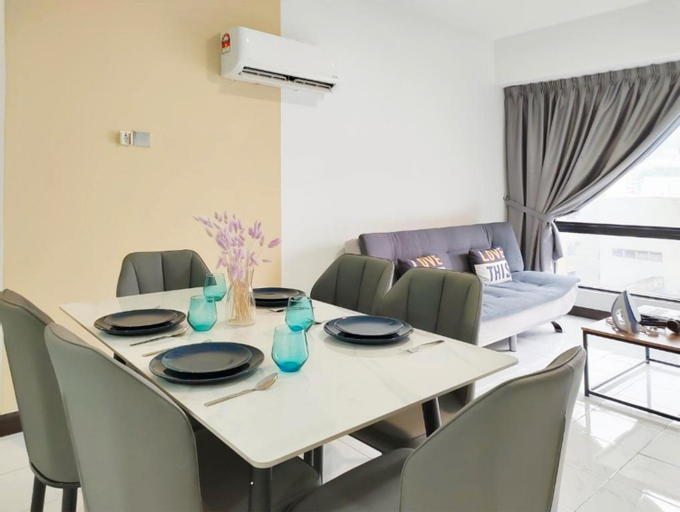 Dining Room 13