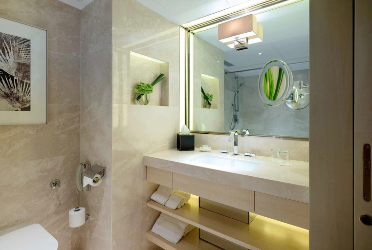 Bathroom 5, The Royal Garden Tsim Sha Tsui, Kowloon