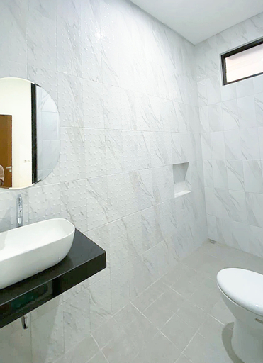 Bathroom 5