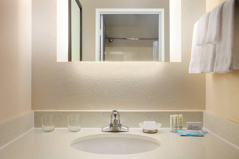 Bathroom, SpringHill Suites Phoenix North, Maricopa