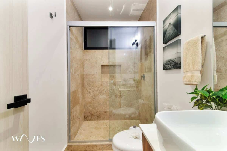 Bathroom 3, Colorful Perfect Located 2 Br. W/great Amenities, Cozumel