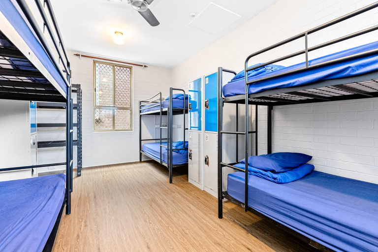 Bedroom 3, Summer House Backpackers Newtown, Sydney
