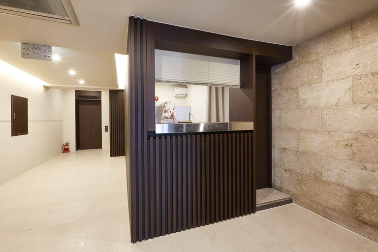 Others 5, VANE HOTEL, Nam