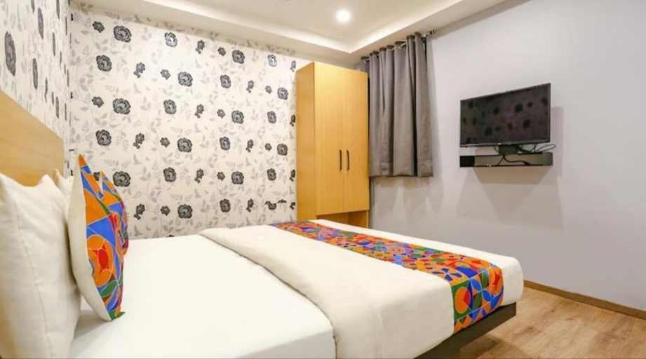 4, Hotel Blusky GaganVihar, West