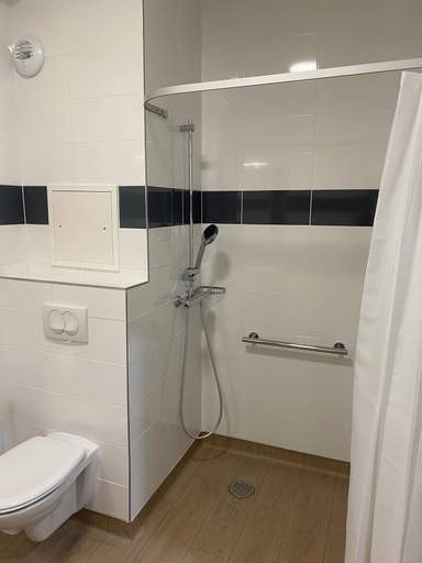 Bathroom 5, Zenao Appart'hôtels Villeneuve d'Ascq, Nord