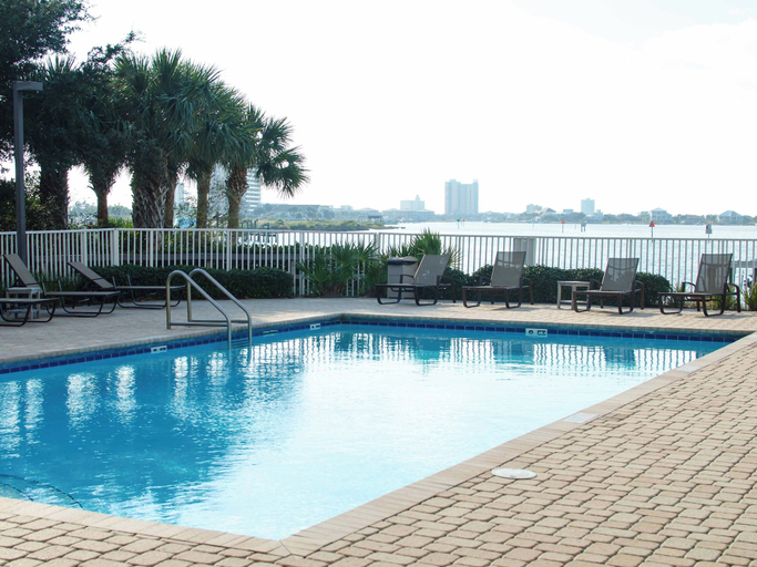 Sport & Beauty, South Harbour #2F by Southern Vacation Rentals, Escambia