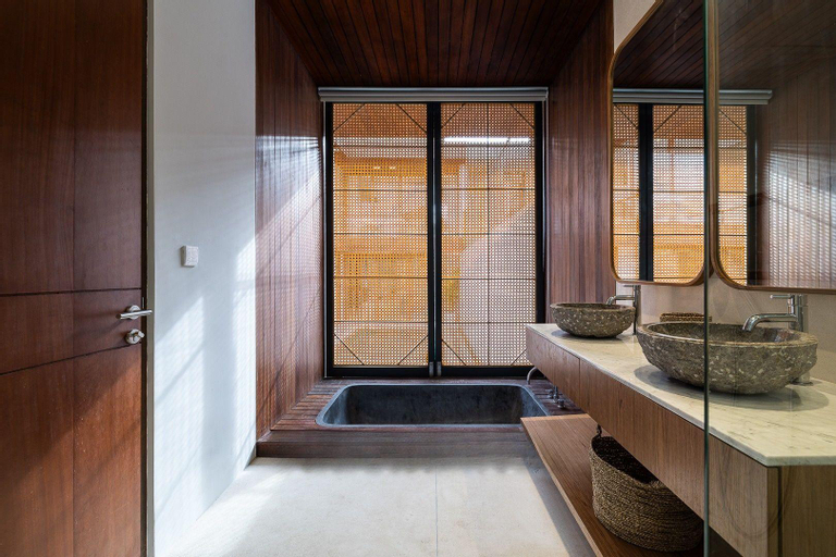 Bathroom 4