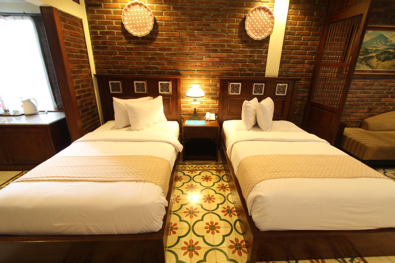 Bedroom 8