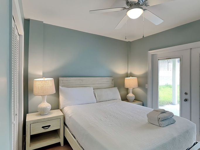 Bedroom 2, PC Beach Retreat A by Resort Collection, Bay