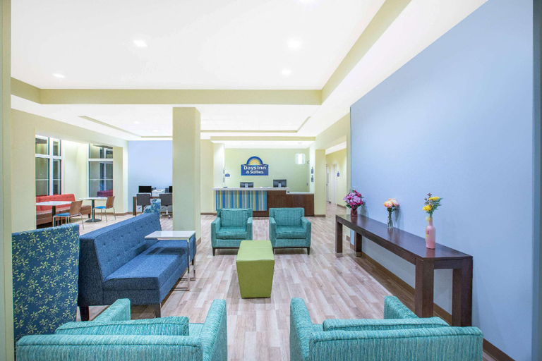 Public Area 2, Days Inn & Suites by Wyndham Kearney, Buffalo