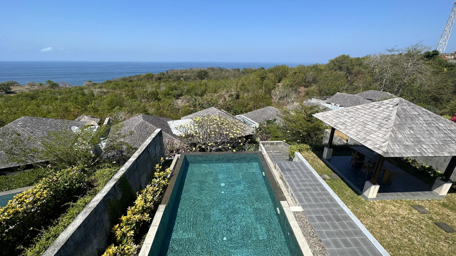 Swimming Pool 4