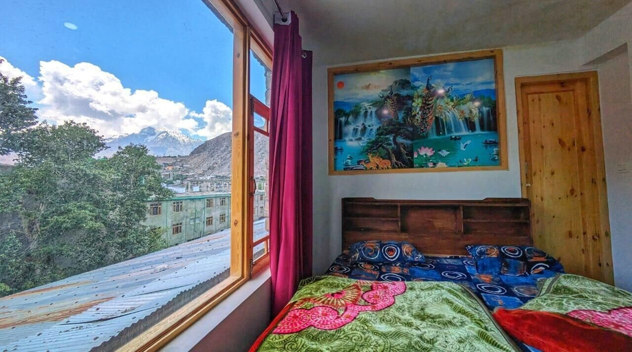 Others 2, Snow Inn Kargil, Kargil